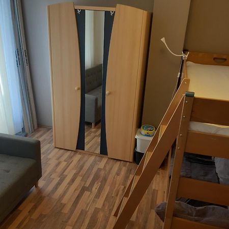 Prague Apartment In Most Near Golf Club, Aqua-Hipo-Autodrom In Мост Экстерьер фото